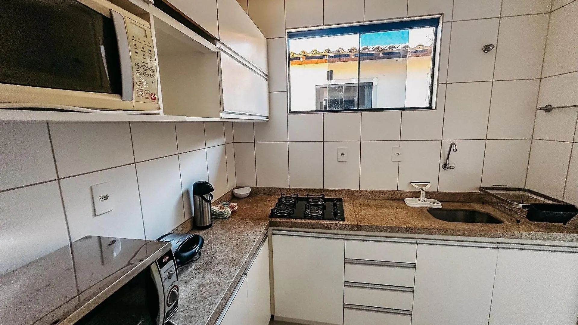 Taperapua Beachfront: 2-Bedroom Apartment with Wi-Fi and Parking Porto Seguro Holiday home