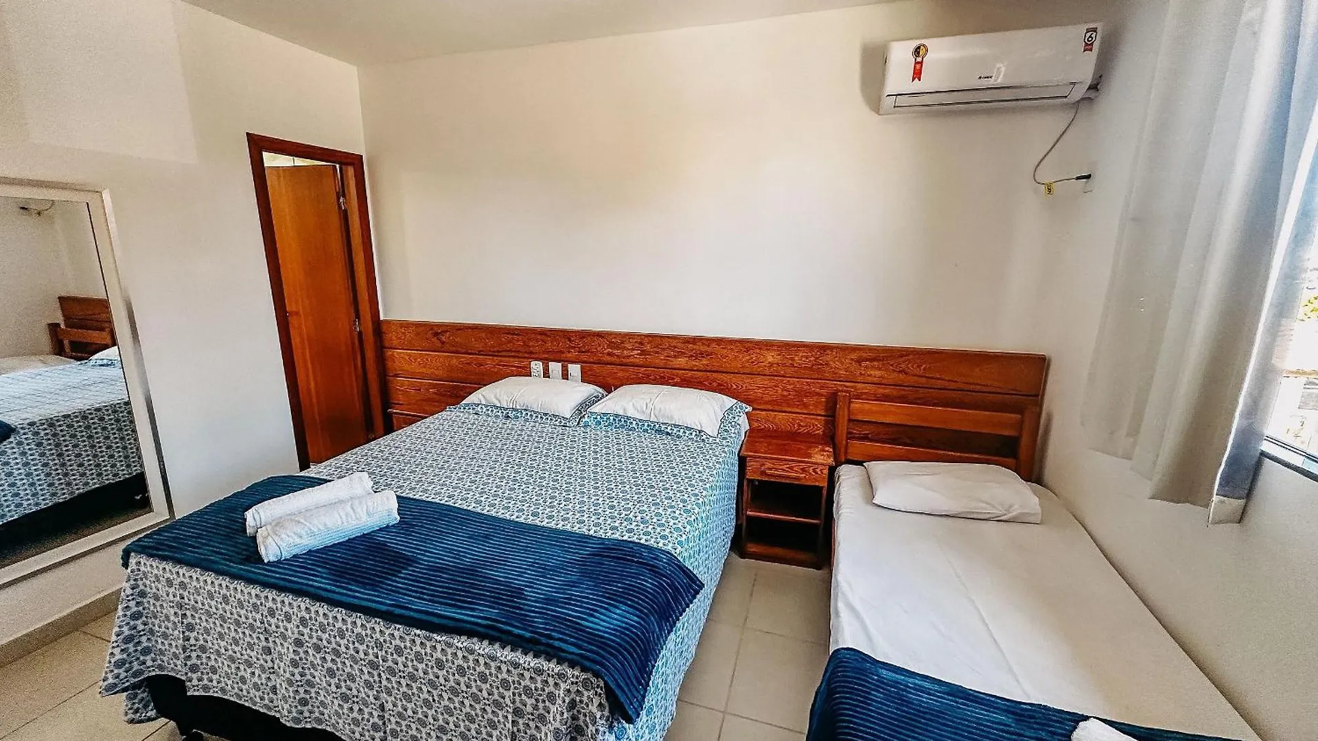 Taperapua Beachfront: 2-Bedroom Apartment with Wi-Fi and Parking Porto Seguro Holiday home