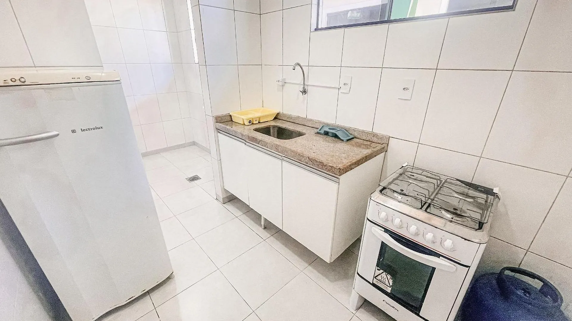 Taperapua Beachfront: 2-Bedroom Apartment with Wi-Fi and Parking Porto Seguro 0*,  Brazil