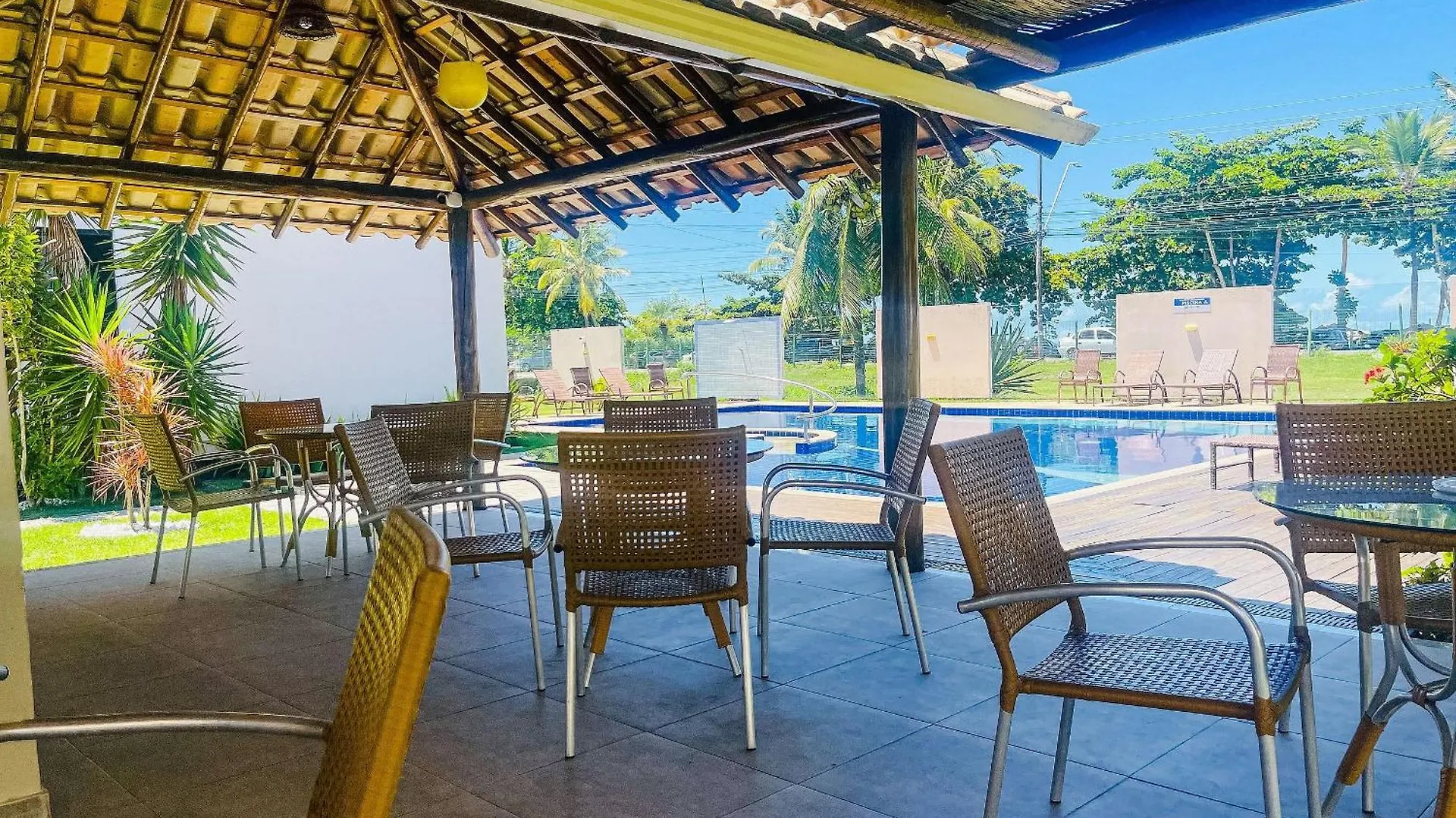 Taperapua Beachfront: 2-Bedroom Apartment with Wi-Fi and Parking Porto Seguro Holiday home