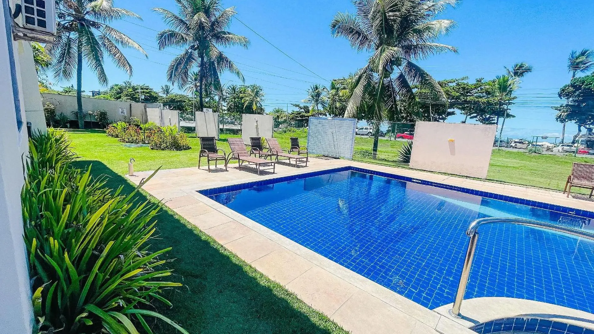 Taperapua Beachfront: 2-Bedroom Apartment with Wi-Fi and Parking Porto Seguro Holiday home