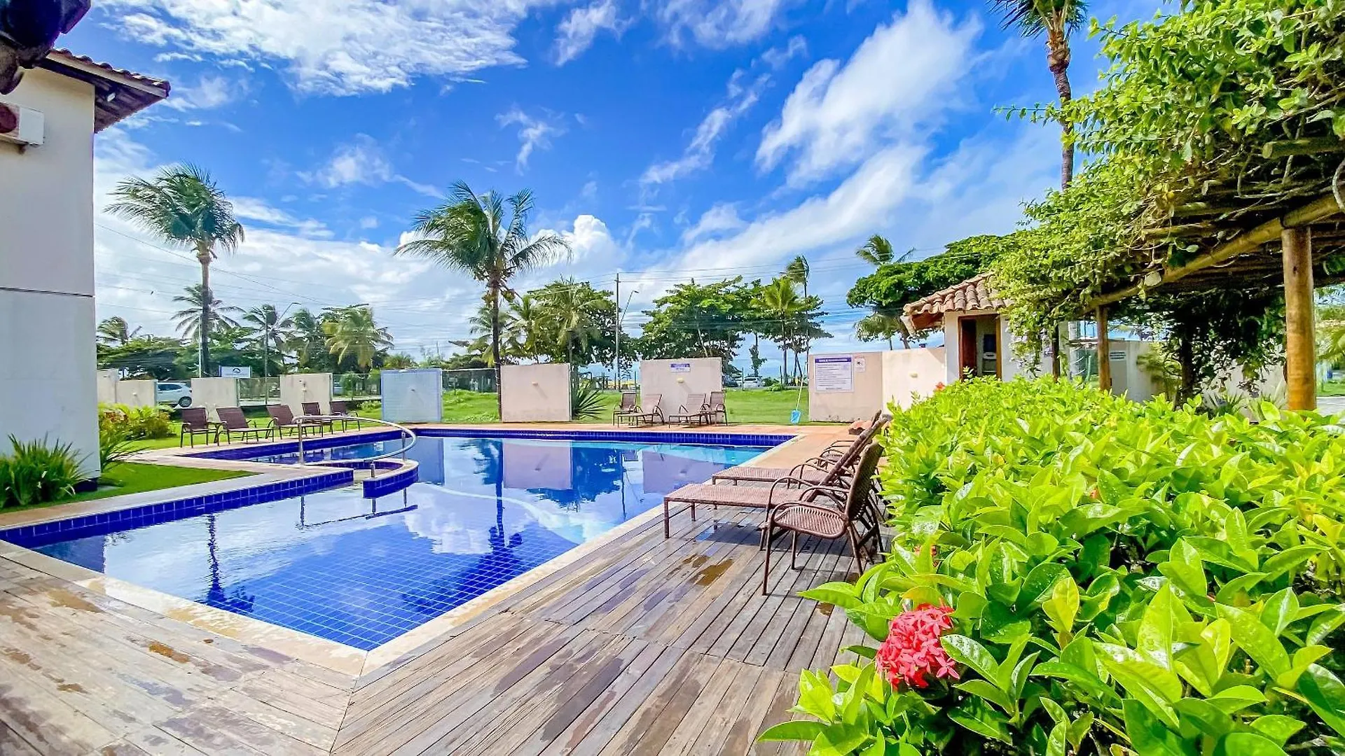 Hébergement de vacances Aptos Em Condominio Frente Mar Na Praia De Taperapua, Atravessou A Rua Esta Na Praia, Aptos Com 2 Quartos Com Ar Condicionado, Internet Privativa 300Mbps, 1 Vaga De Garagem, Acomodam Ate 6 Pessoas Porto Seguro Brésil