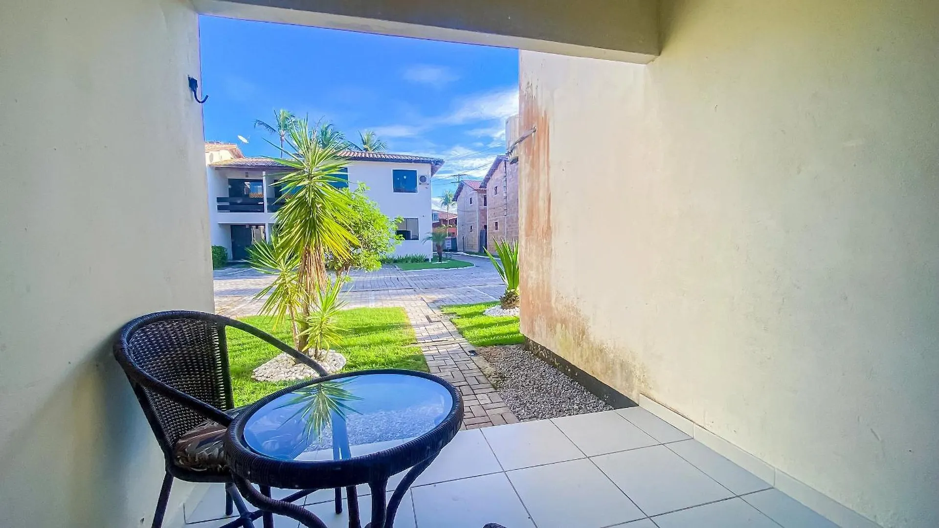 Aptos Em Condominio Frente Mar Na Praia De Taperapua, Atravessou A Rua Esta Na Praia, Aptos Com 2 Quartos Com Ar Condicionado, Internet Privativa 300Mbps, 1 Vaga De Garagem, Acomodam Ate 6 Pessoas Porto Seguro 0*,  Brésil