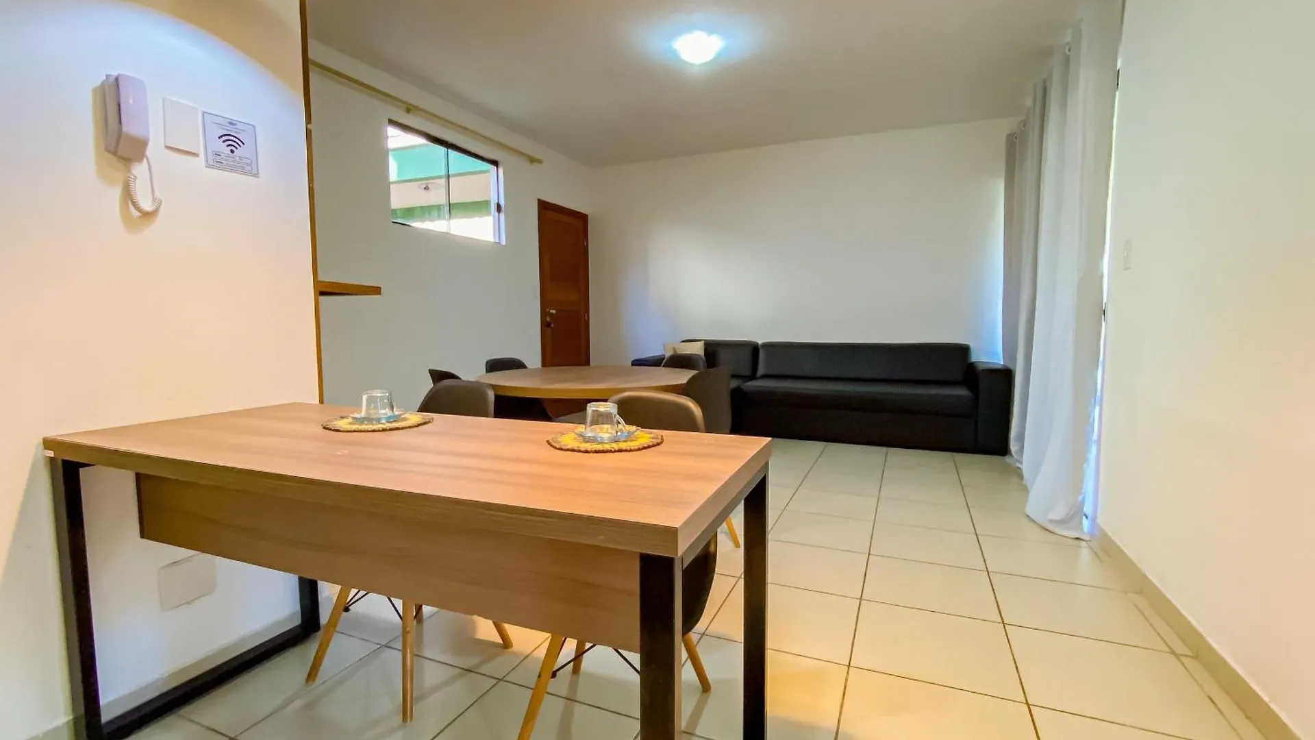 Aptos Em Condominio Frente Mar Na Praia De Taperapua, Atravessou A Rua Esta Na Praia, Aptos Com 2 Quartos Com Ar Condicionado, Internet Privativa 300Mbps, 1 Vaga De Garagem, Acomodam Ate 6 Pessoas Porto Seguro Hébergement de vacances