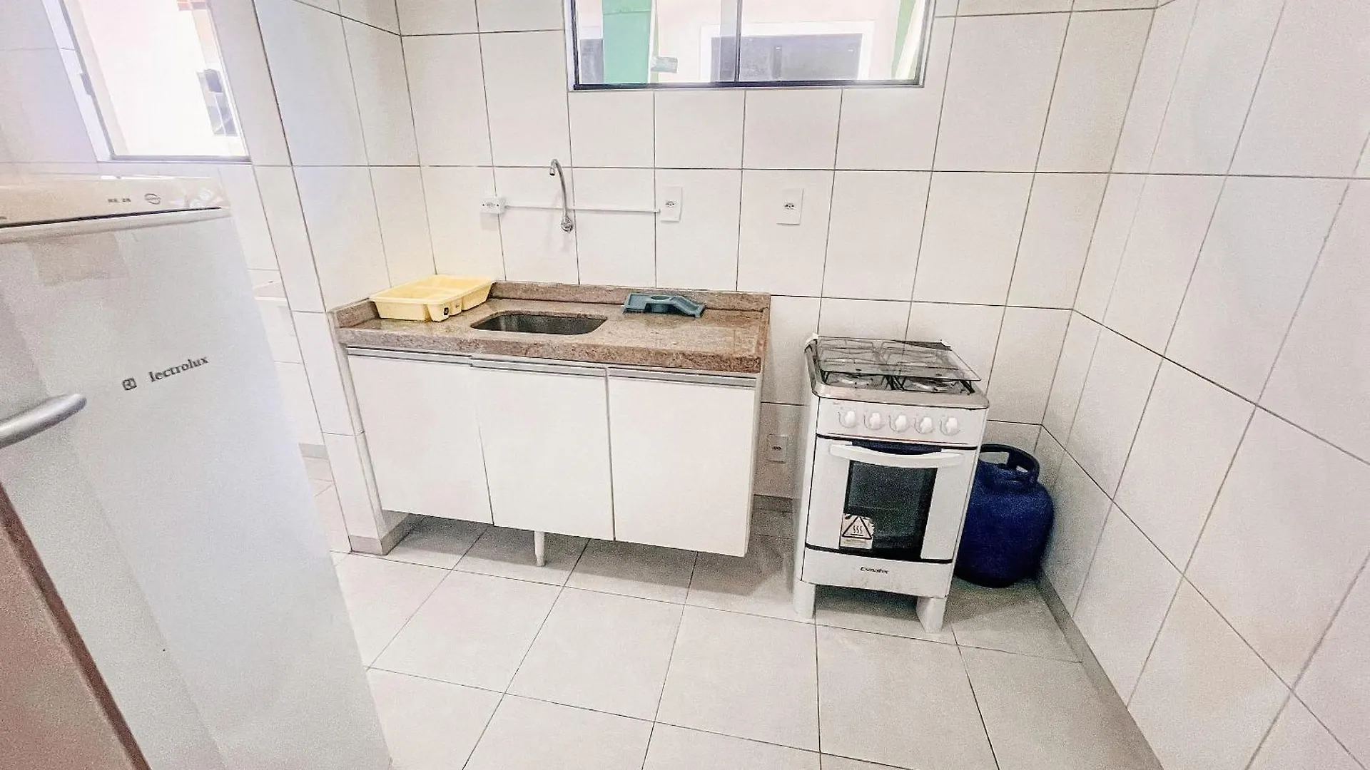 Taperapua Beachfront: 2-Bedroom Apartment with Wi-Fi and Parking Porto Seguro Brazil