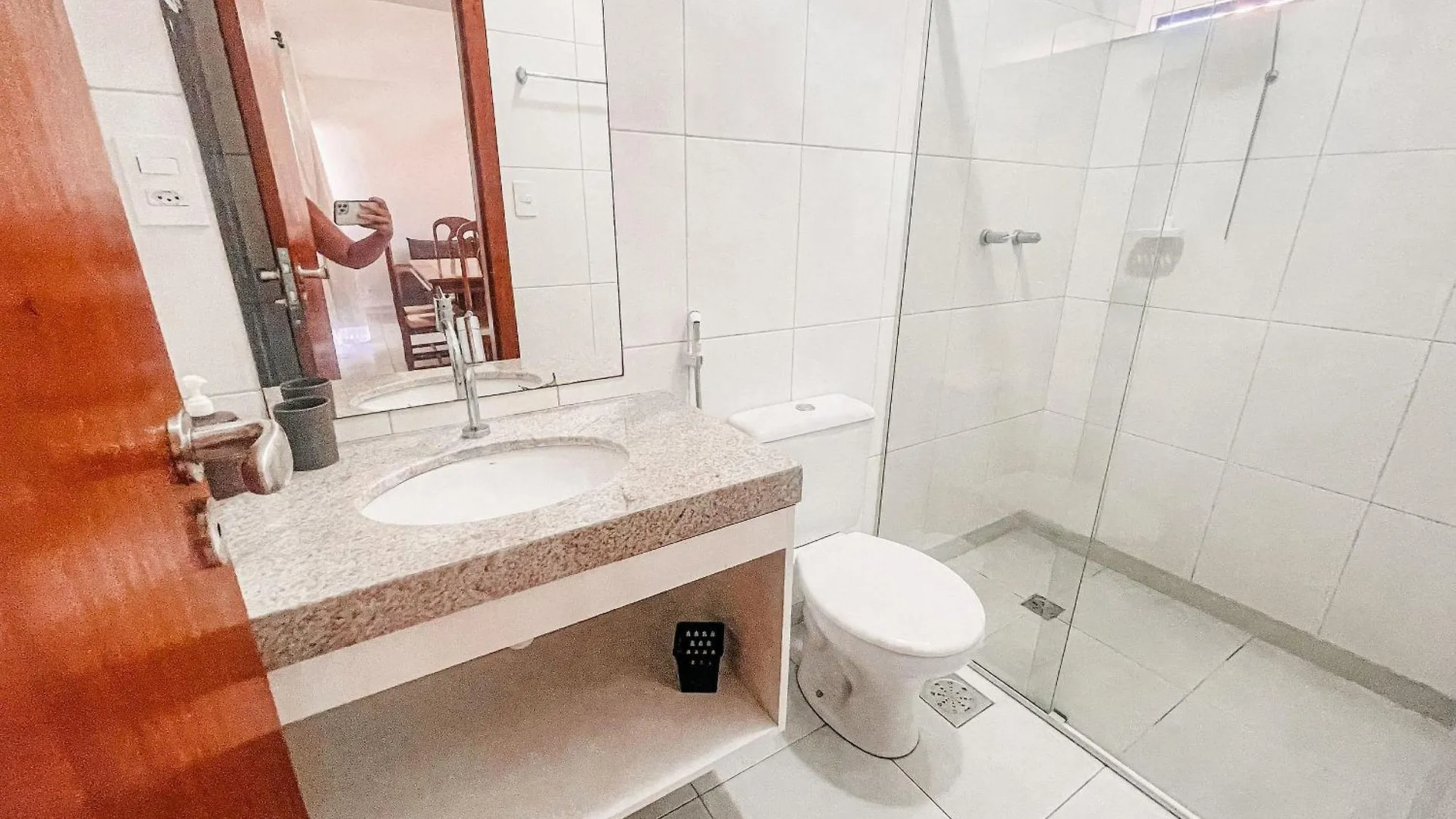 Taperapua Beachfront: 2-Bedroom Apartment with Wi-Fi and Parking Porto Seguro 0*,  Brazil