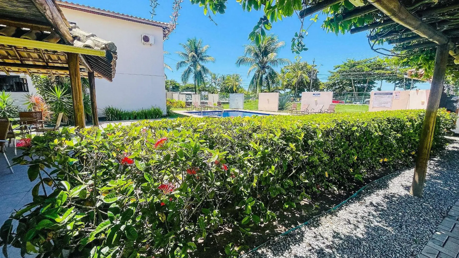 Taperapua Beachfront: 2-Bedroom Apartment with Wi-Fi and Parking Porto Seguro Brazil