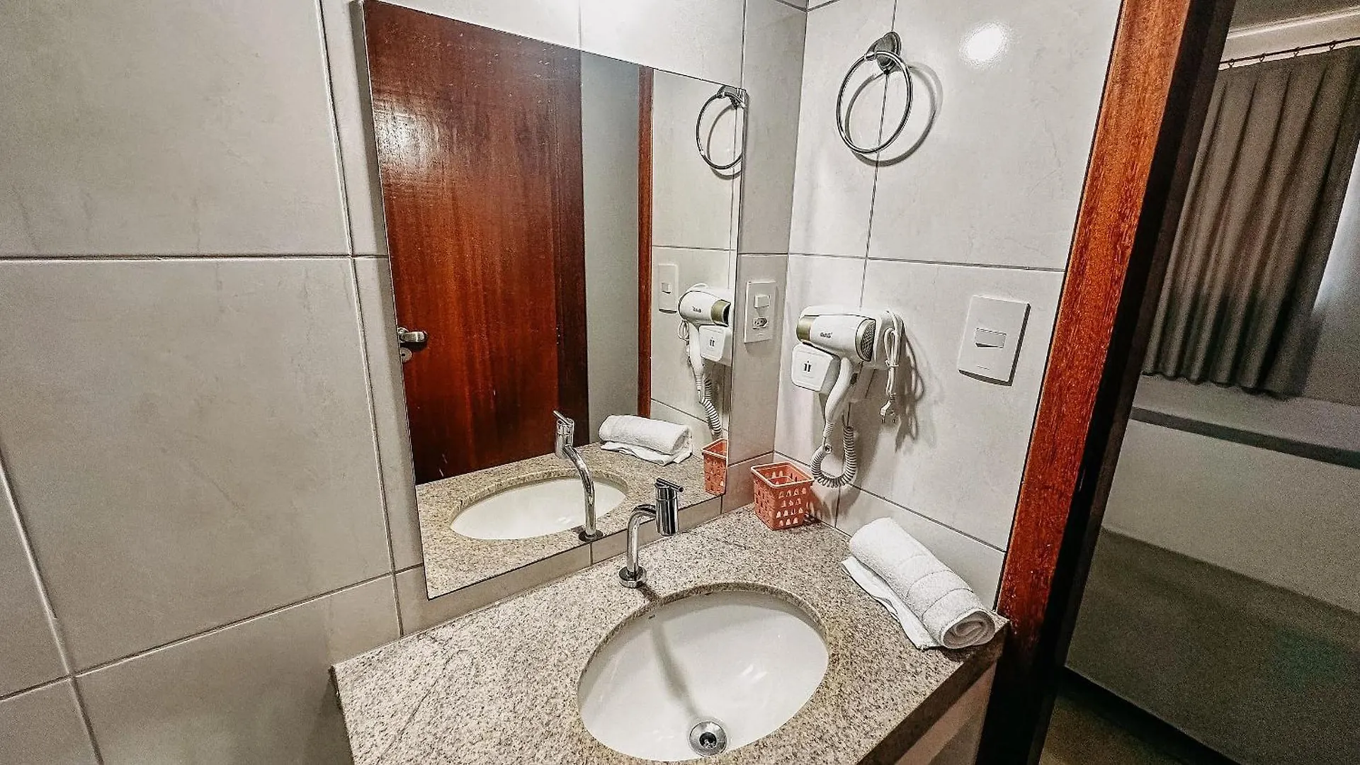 Holiday home Taperapua Beachfront: 2-Bedroom Apartment with Wi-Fi and Parking Porto Seguro
