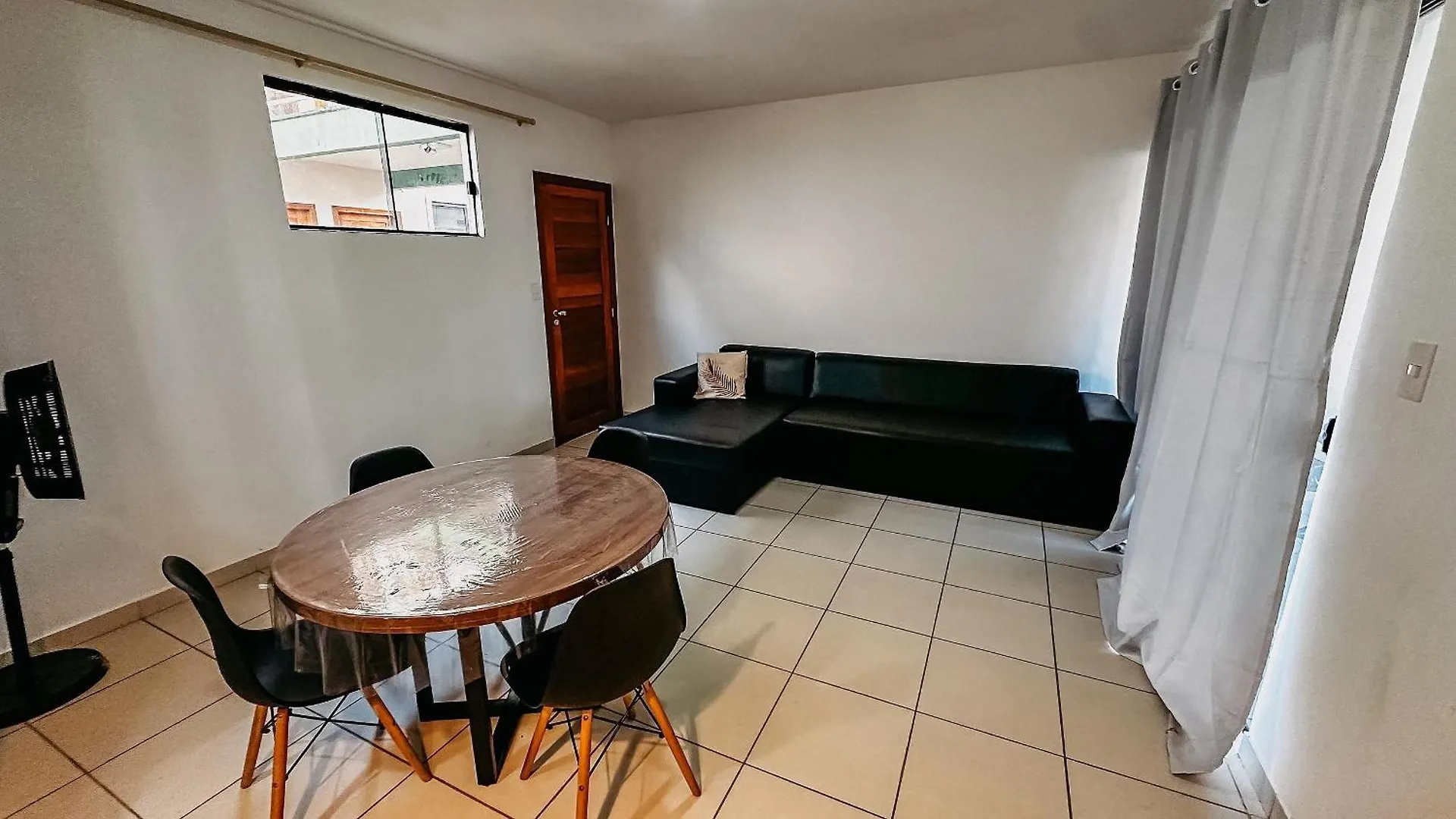 Taperapua Beachfront: 2-Bedroom Apartment with Wi-Fi and Parking Porto Seguro Holiday home