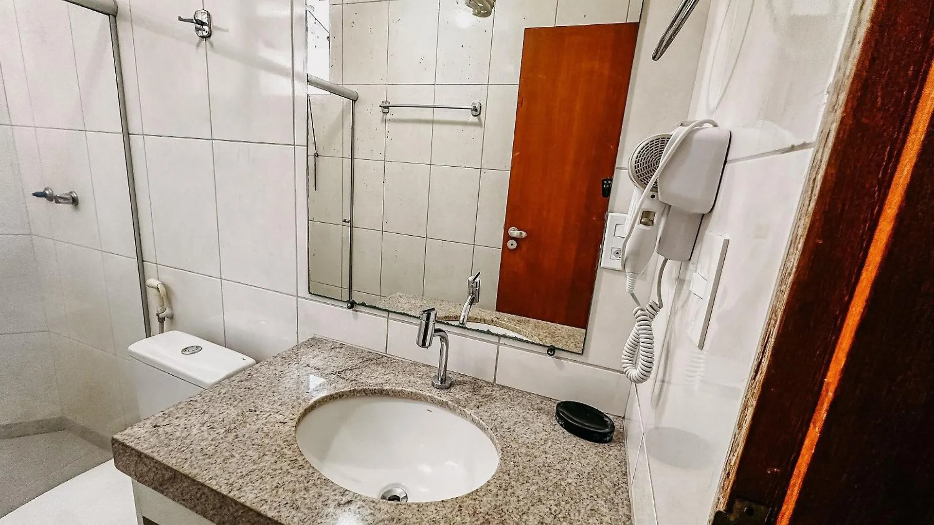 Taperapua Beachfront: 2-Bedroom Apartment with Wi-Fi and Parking Porto Seguro 0*,