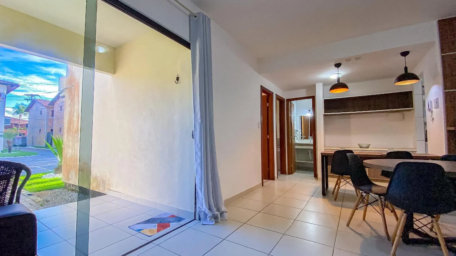 Aptos Em Condominio Frente Mar Na Praia De Taperapua, Atravessou A Rua Esta Na Praia, Aptos Com 2 Quartos Com Ar Condicionado, Internet Privativa 300Mbps, 1 Vaga De Garagem, Acomodam Ate 6 Pessoas 포르투세구로