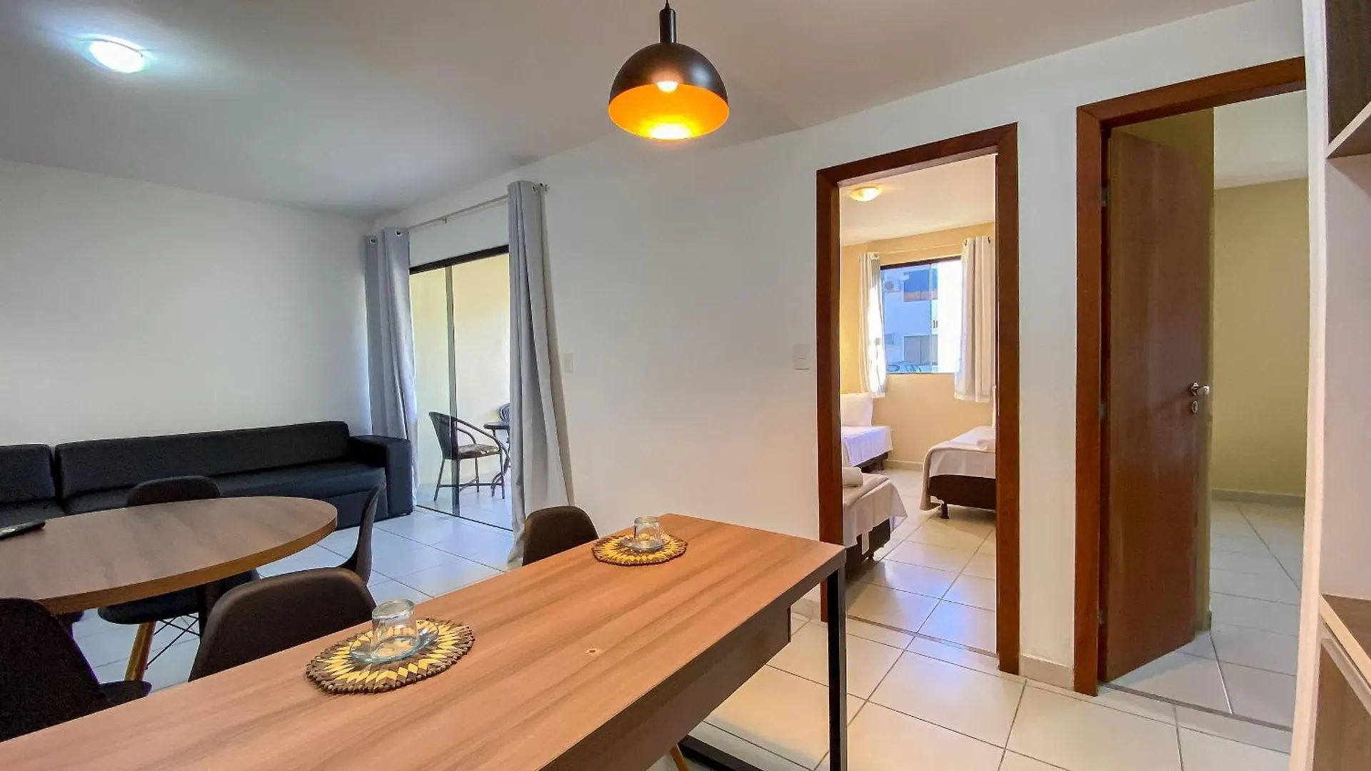 Aptos Em Condominio Frente Mar Na Praia De Taperapua, Atravessou A Rua Esta Na Praia, Aptos Com 2 Quartos Com Ar Condicionado, Internet Privativa 300Mbps, 1 Vaga De Garagem, Acomodam Ate 6 Pessoas 포르투세구로 브라질