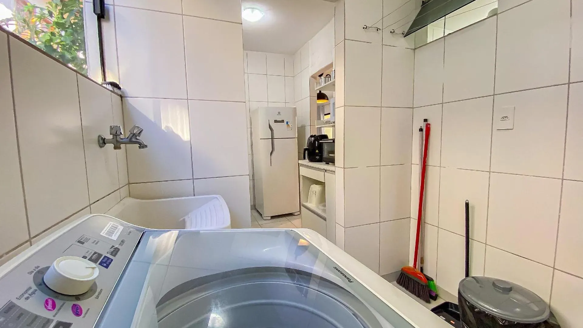펜션 Aptos Em Condominio Frente Mar Na Praia De Taperapua, Atravessou A Rua Esta Na Praia, Aptos Com 2 Quartos Com Ar Condicionado, Internet Privativa 300Mbps, 1 Vaga De Garagem, Acomodam Ate 6 Pessoas 포르투세구로