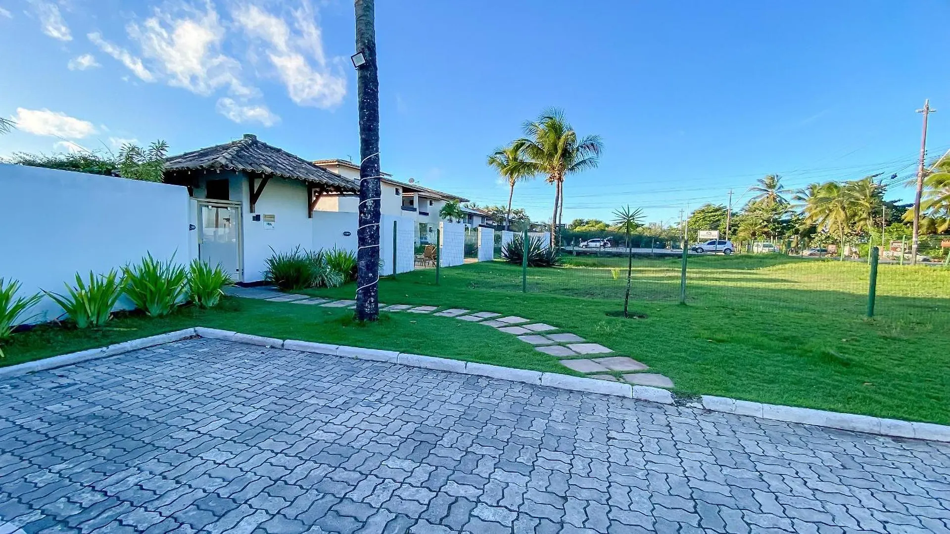 Aptos Em Condominio Frente Mar Na Praia De Taperapua, Atravessou A Rua Esta Na Praia, Aptos Com 2 Quartos Com Ar Condicionado, Internet Privativa 300Mbps, 1 Vaga De Garagem, Acomodam Ate 6 Pessoas 포르투세구로 0*,  브라질
