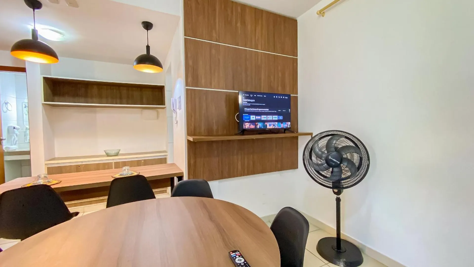Aptos Em Condominio Frente Mar Na Praia De Taperapua, Atravessou A Rua Esta Na Praia, Aptos Com 2 Quartos Com Ar Condicionado, Internet Privativa 300Mbps, 1 Vaga De Garagem, Acomodam Ate 6 Pessoas 포르투세구로 펜션